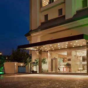 3* Hotel Ramada By Wyndham New Pitampura